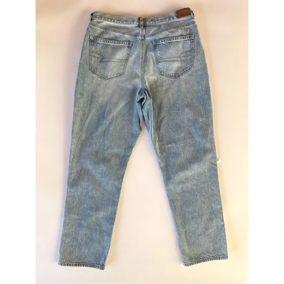 American Eagle | Ripped Mom Jean Distressed Size 12 Regular - Picture 4 of 14